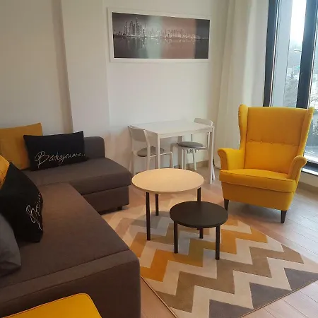 Apartament Yellow