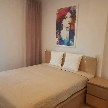 Apartament Yellow